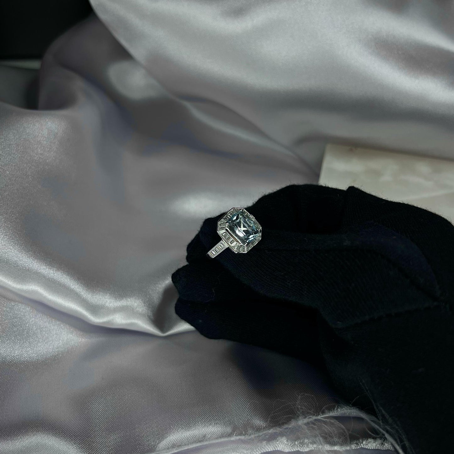 Anello Acquamarina e diamanti