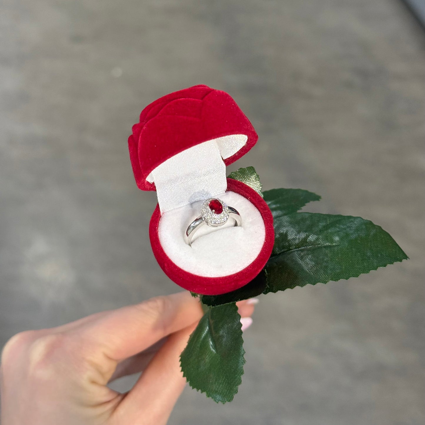 Anello Ruby collezione Rose 1/12