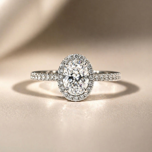 Anello Mia - Solitario con Diamante Oval Cut