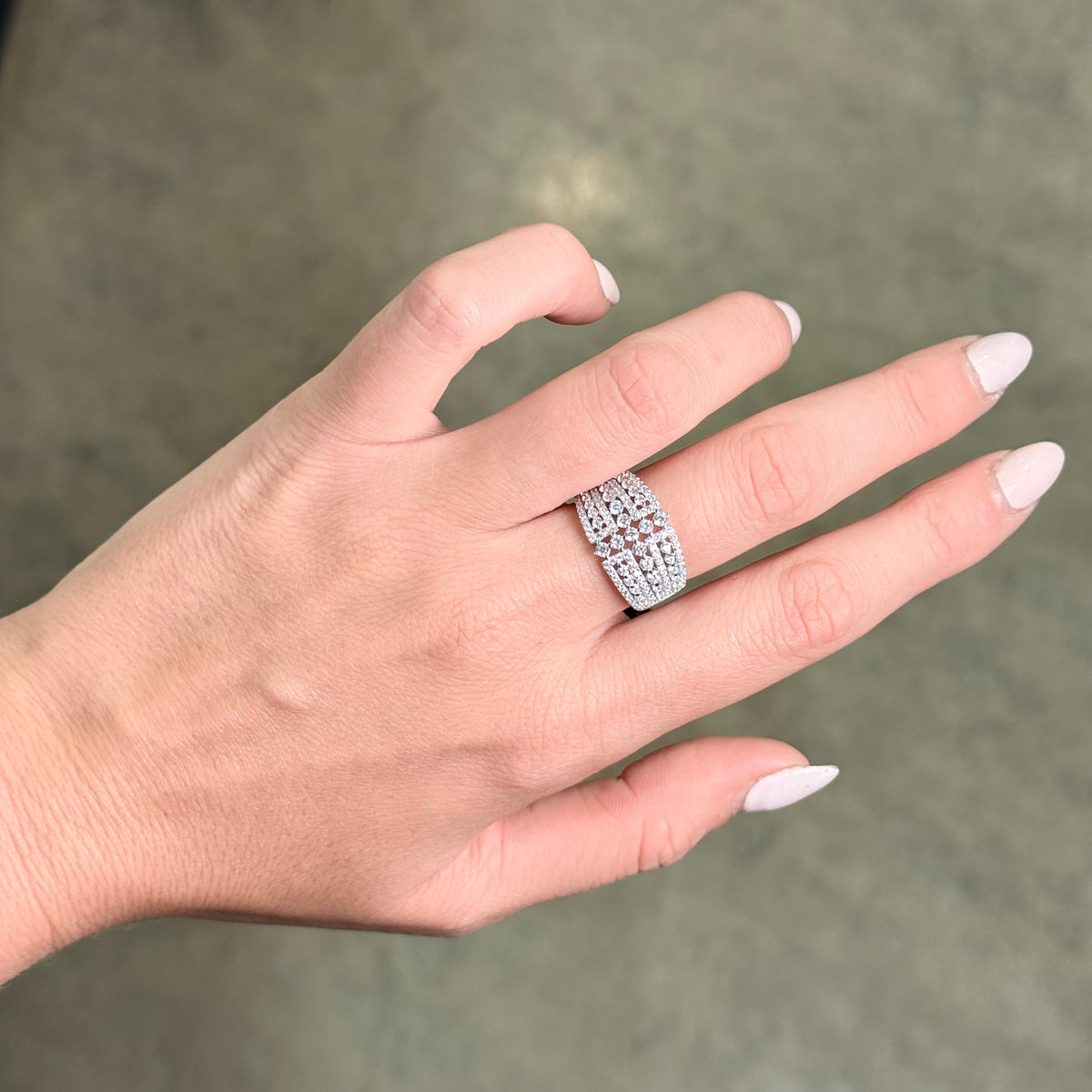 Anello fascia Costellazione – Gioielleria Baiardi Novara – foto 2