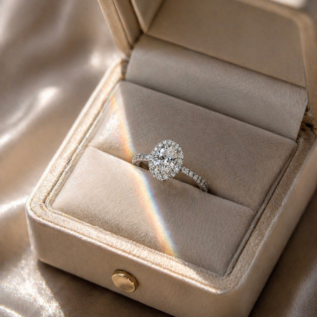 Anello Mia - Solitario con Diamante Oval Cut