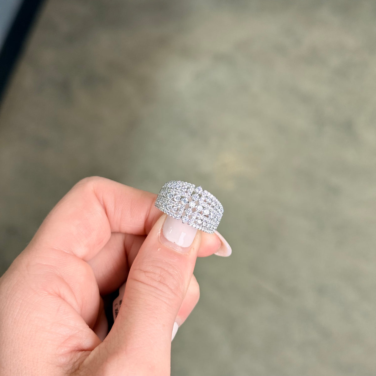 Anello fascia Costellazione – Gioielleria Baiardi Novara – foto 4