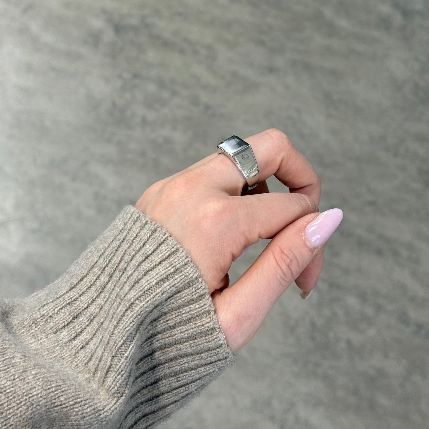 Anello scudo Personalizzabile unisex