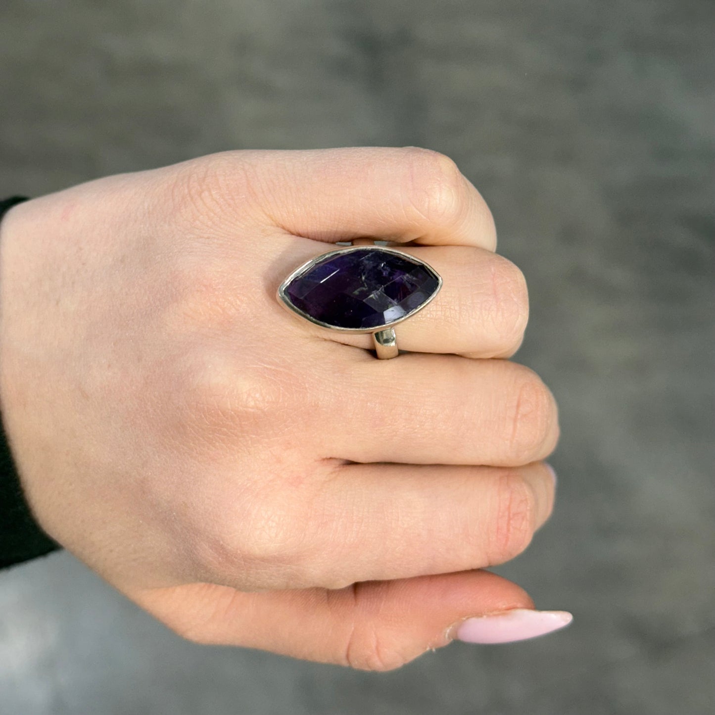 Anello Argento e Ametista Naturale Sfaccettata