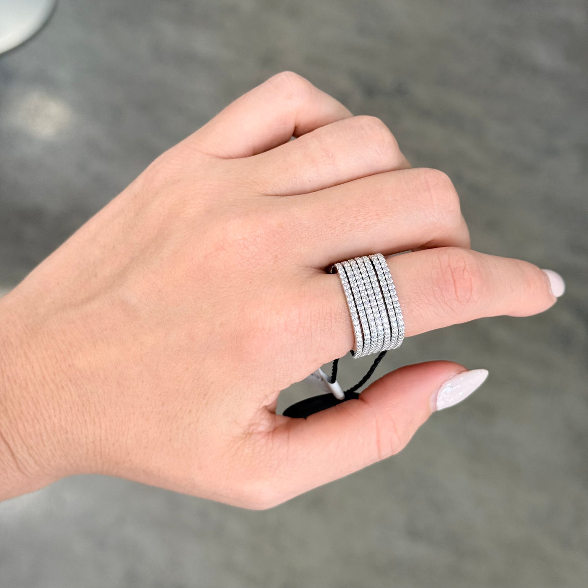 Anello 7 rings – Gioielleria Baiardi Novara – foto 2