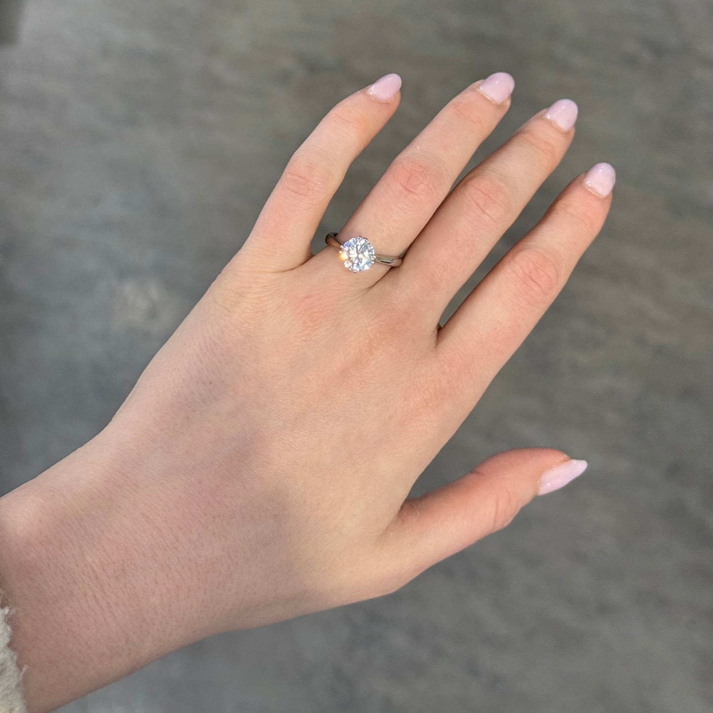 Anello Solitario Brillante collezione Rose 6/12