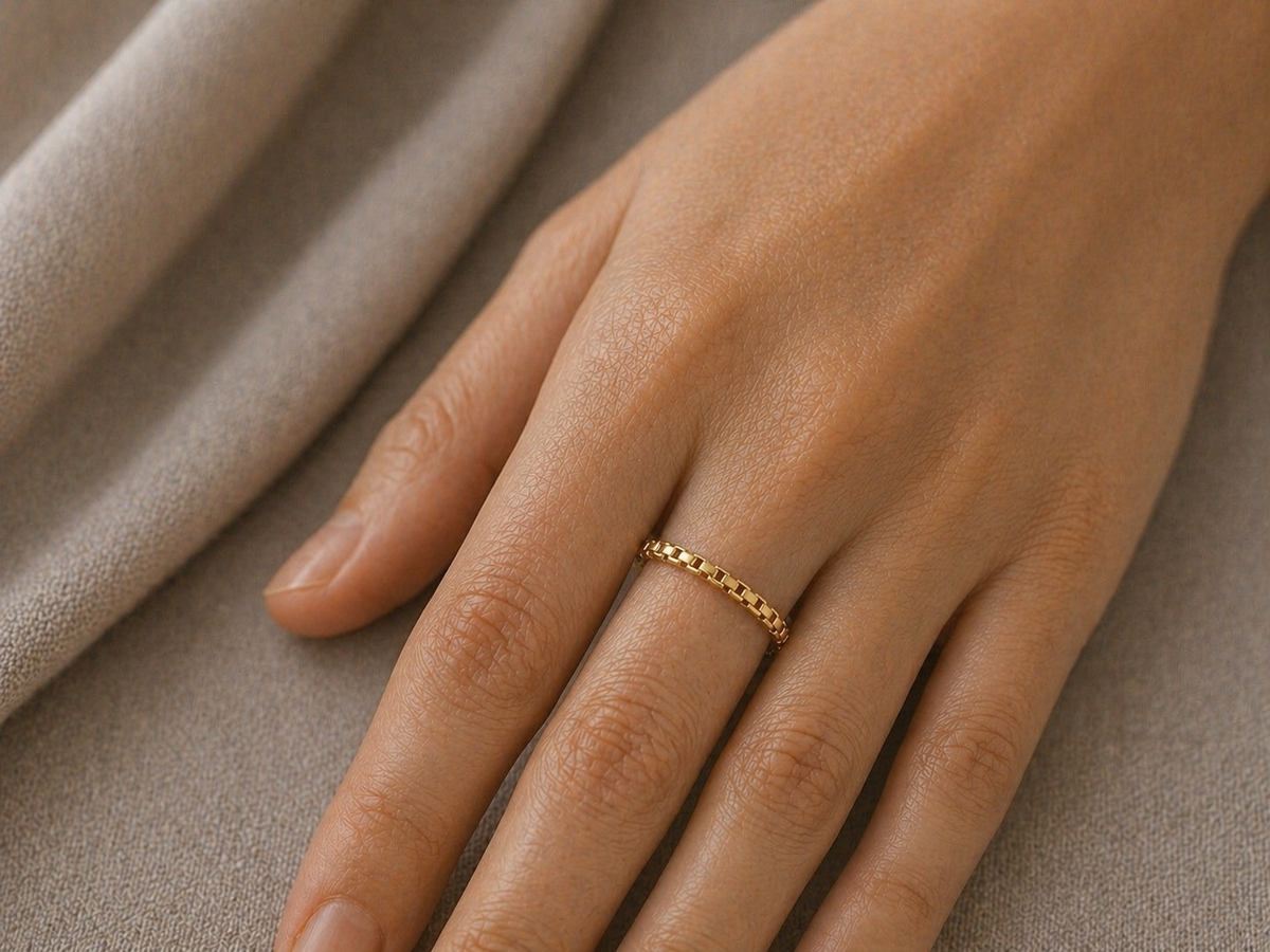 Anello saldato Forzatina – Acciaio Gold – Gioielleria Baiardi Novara