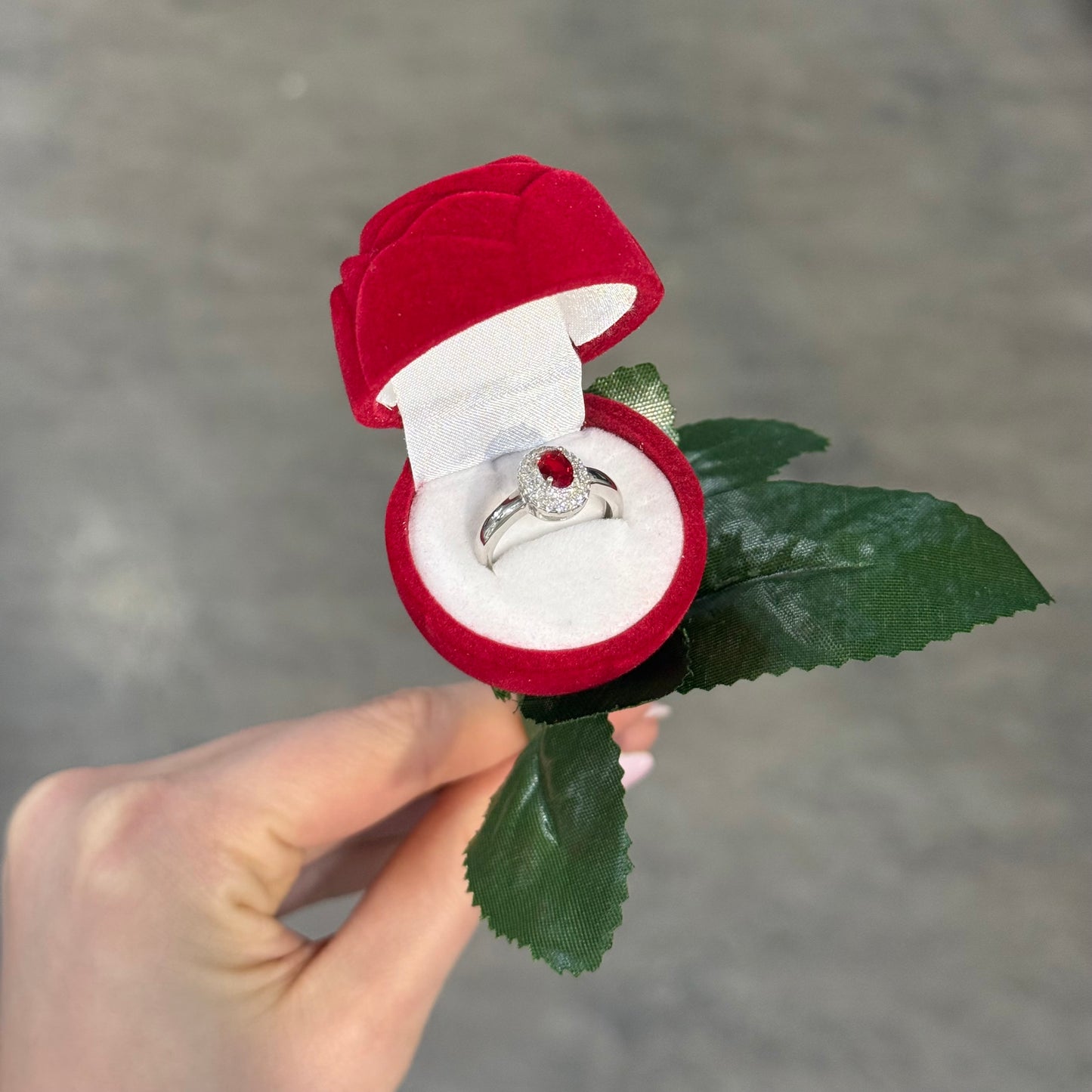 Anello Ruby collezione Rose 1/12