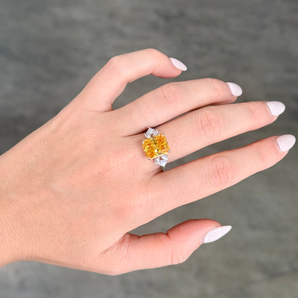 Anello primavera Gialla – Gioielleria Baiardi Novara – foto 4