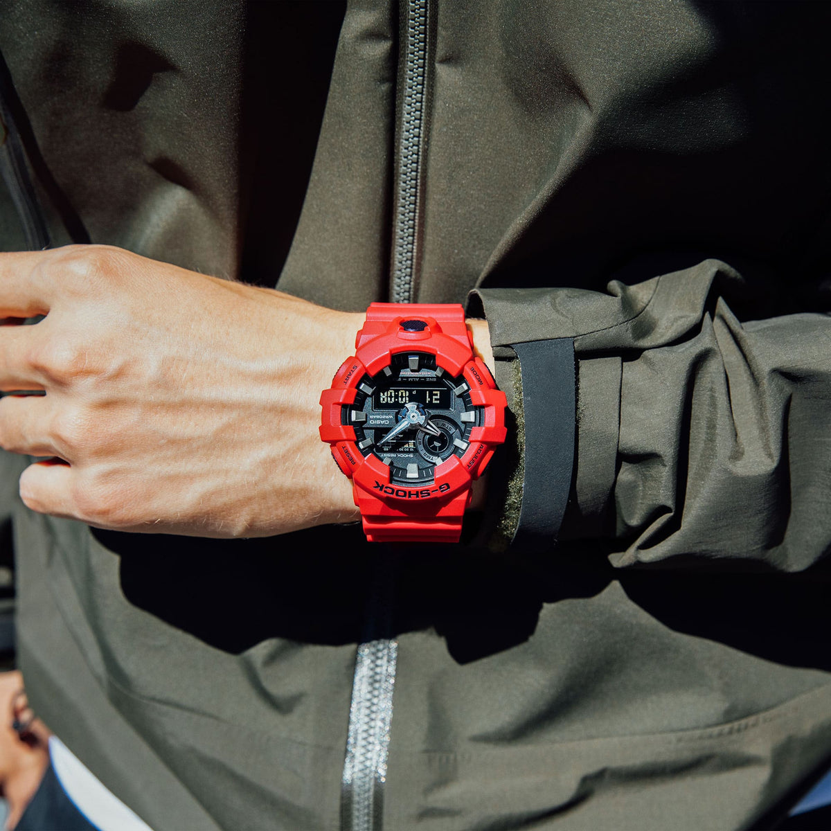 Casio G-SHOCK GA-700-4AER