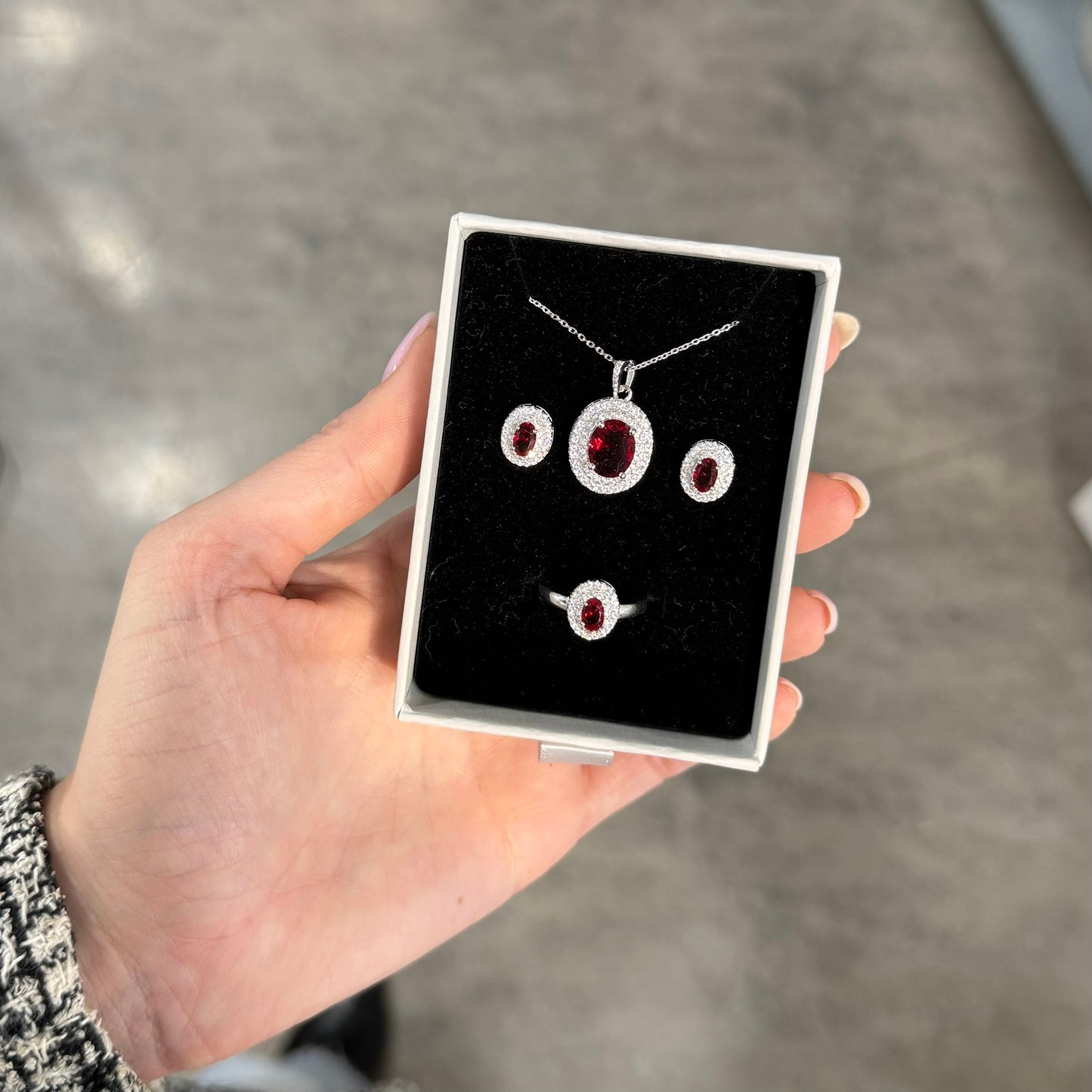 Timeless shine - Luxury silver set