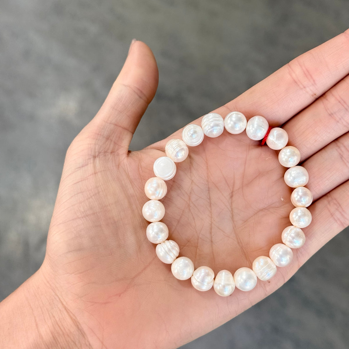 Bracciale in perle naturali di fiume su filo elastico