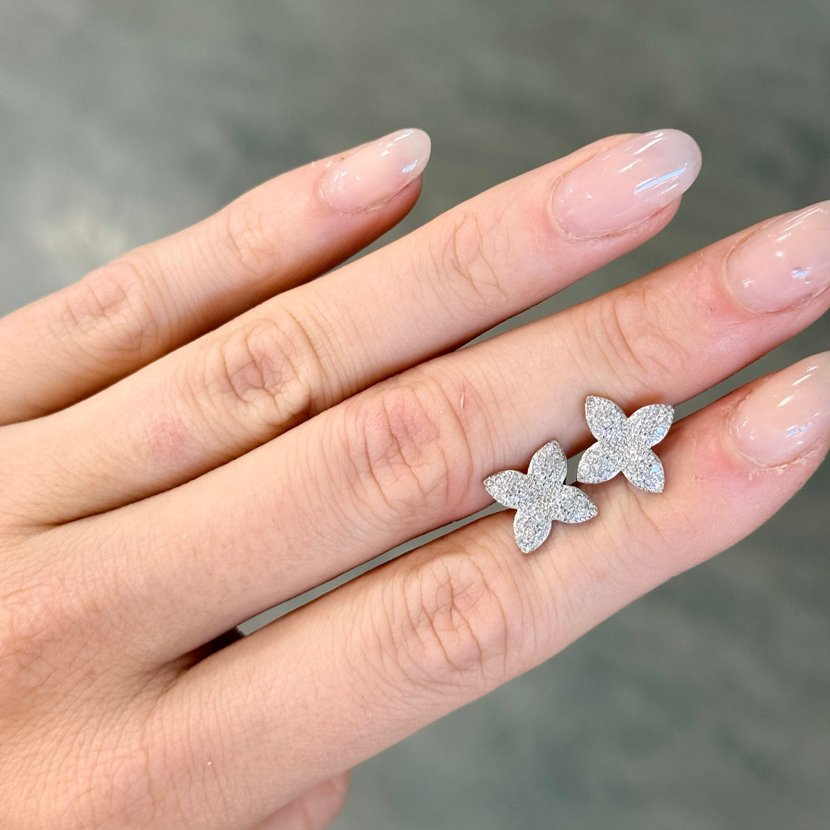 Orecchini fiore argento 925 con pavé di zirconi