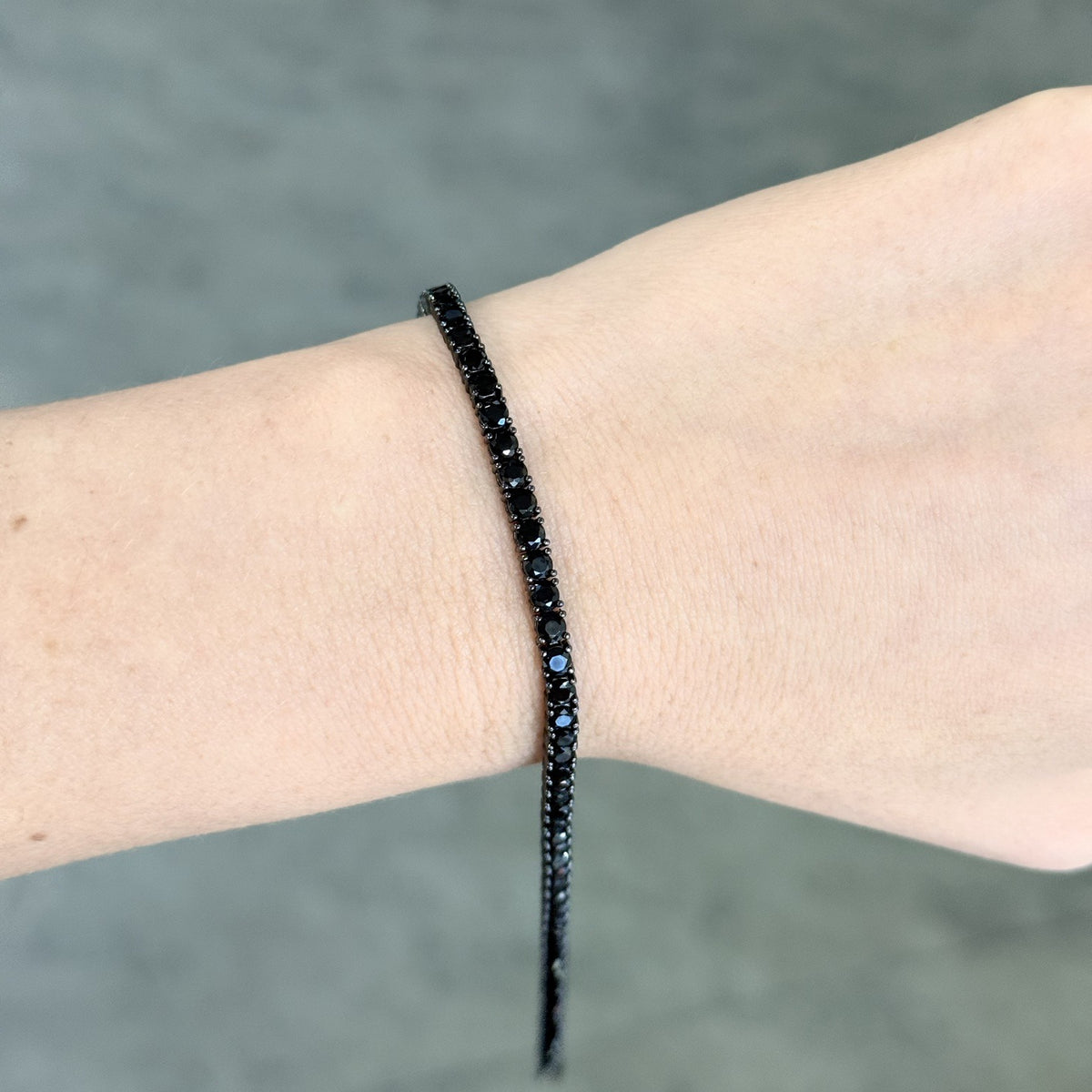 Bracciale tennis argento 925 rodiato nero con zirconi neri